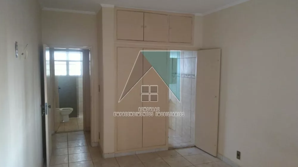 Apartamento para alugar com 3 quartos, 141m² - Foto 2