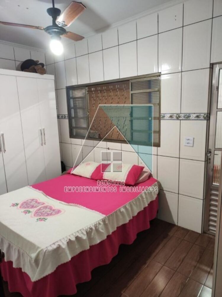 Casa à venda com 3 quartos, 60m² - Foto 3