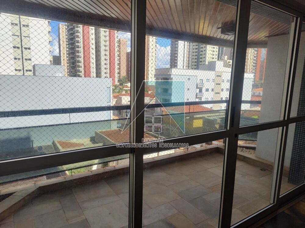 Apartamento para alugar com 4 quartos, 167m² - Foto 2