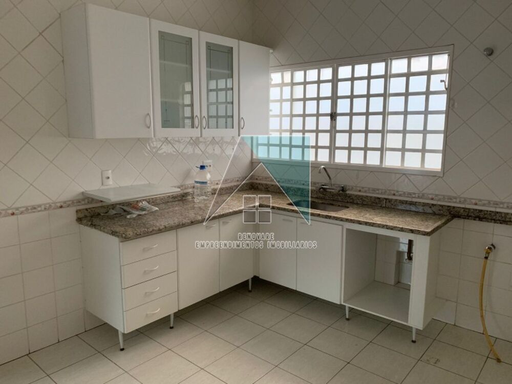 Casa à venda com 2 quartos, 250m² - Foto 6