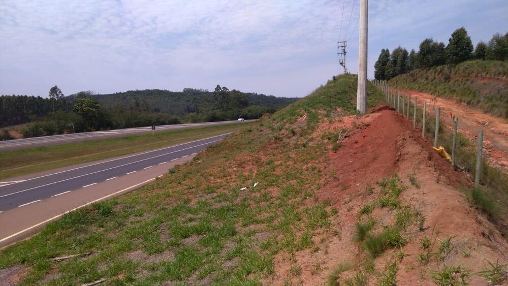 Terreno à venda, 90000m² - Foto 2
