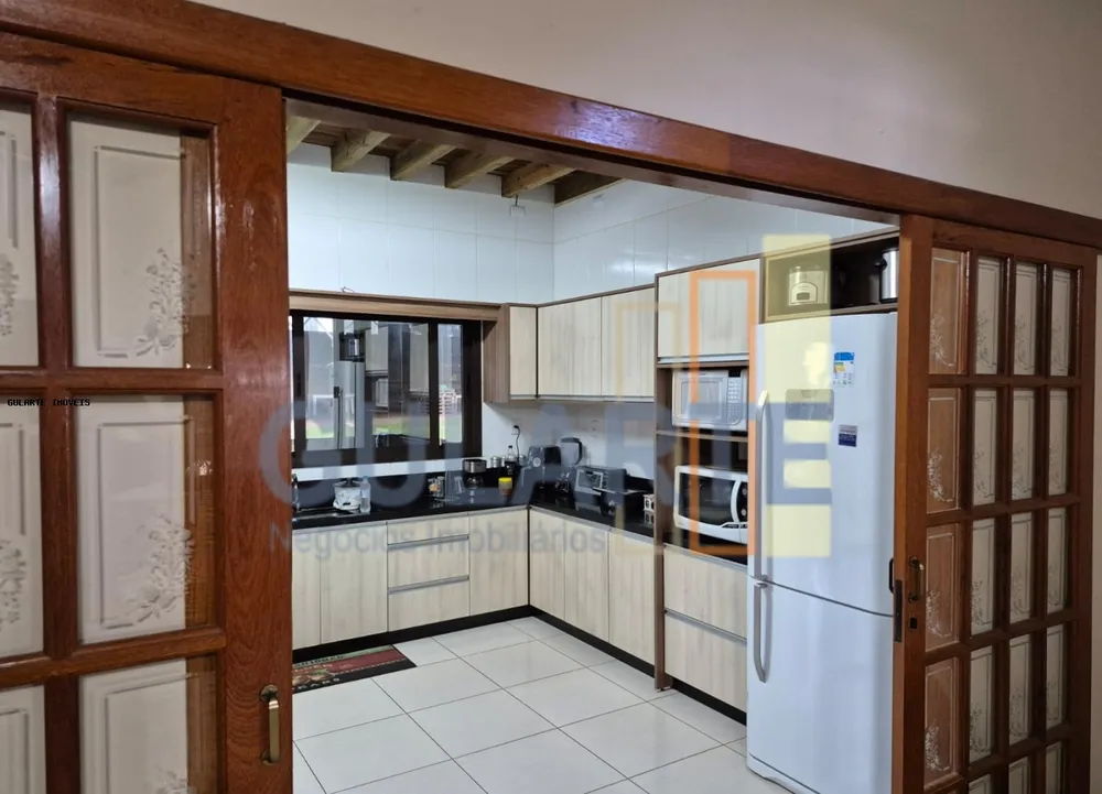 Casa, 3 quartos, 250 m² - Foto 6