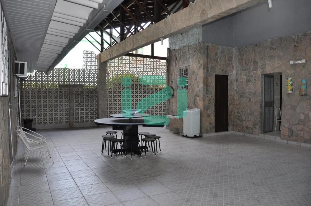 Casa, 3 quartos, 200 m² - Foto 1