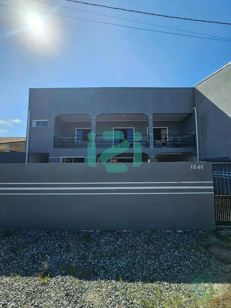 Casa, 8 quartos, 180 m² - Foto 2