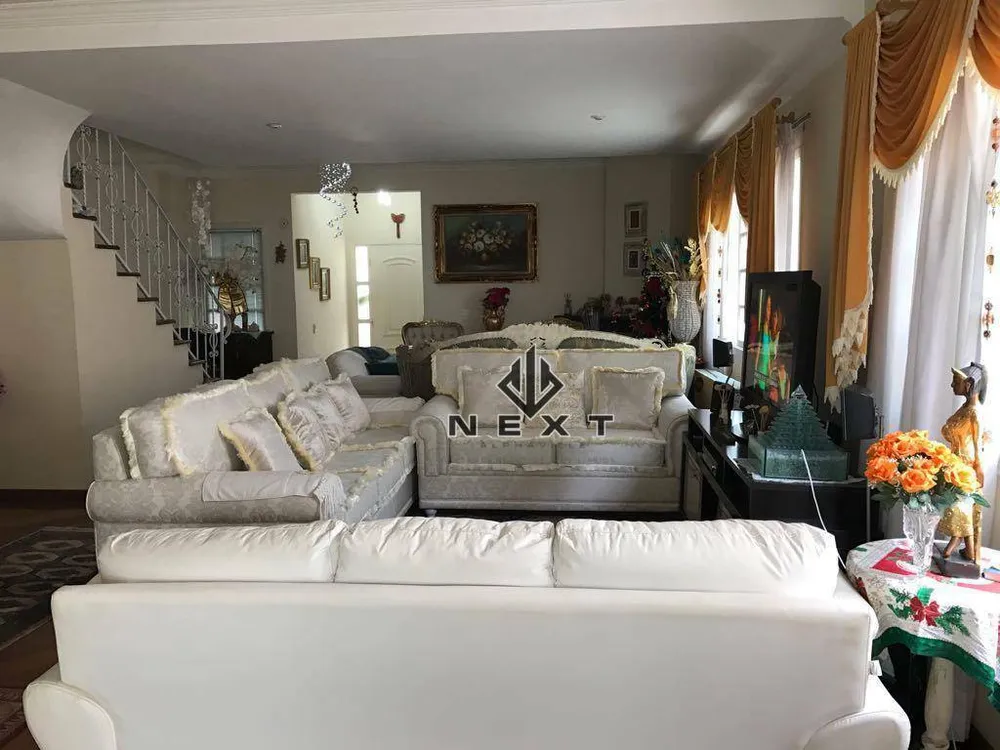 Casa, 4 quartos, 273 m² - Foto 1