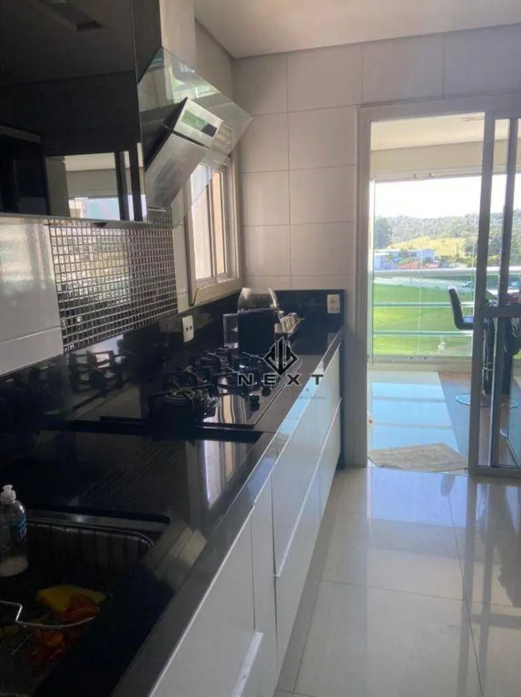 Apartamento, 3 quartos, 202 m² - Foto 2