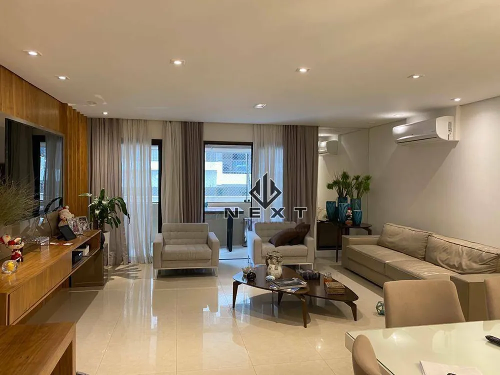 Apartamento, 3 quartos, 177 m² - Foto 1