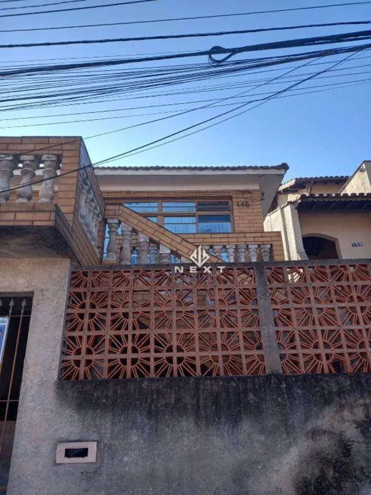 Casa, 3 quartos, 180 m² - Foto 1