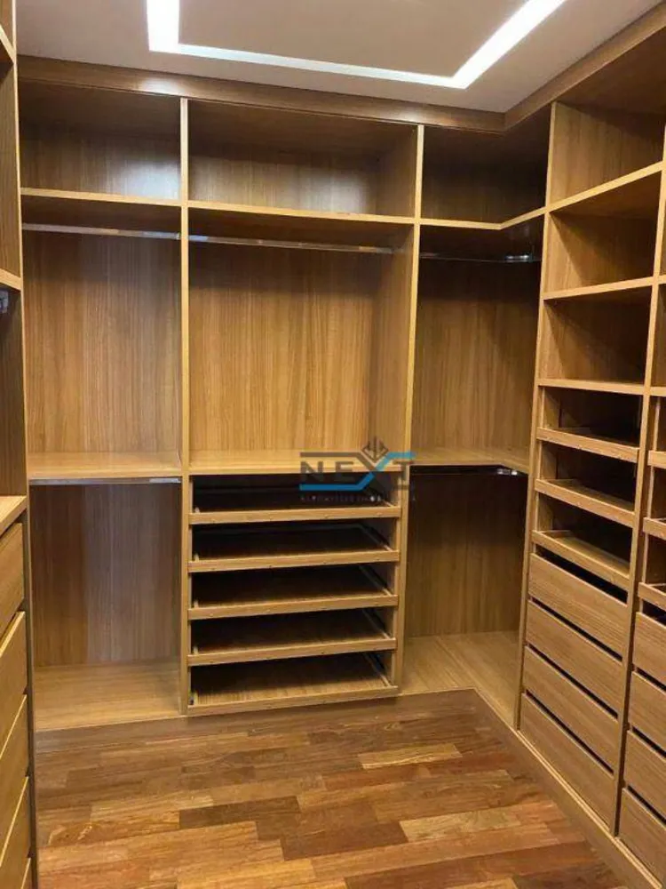 Apartamento, 3 quartos, 212 m² - Foto 2