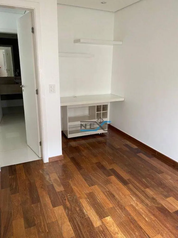 Apartamento, 3 quartos, 212 m² - Foto 3