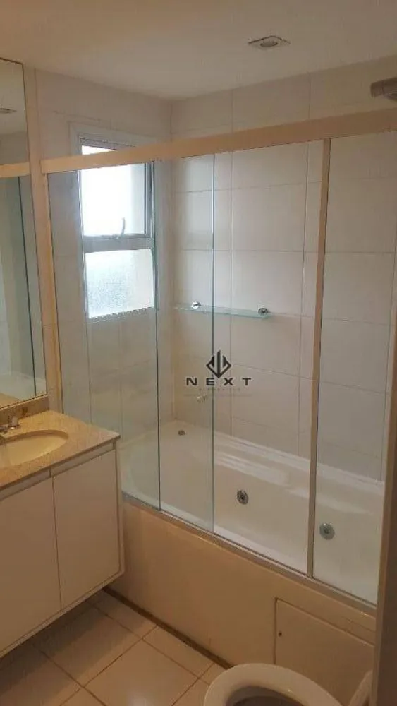 Apartamento, 3 quartos, 202 m² - Foto 2