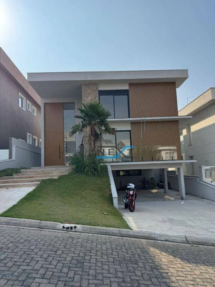 Casa de Condomínio, 4 quartos - Foto 1