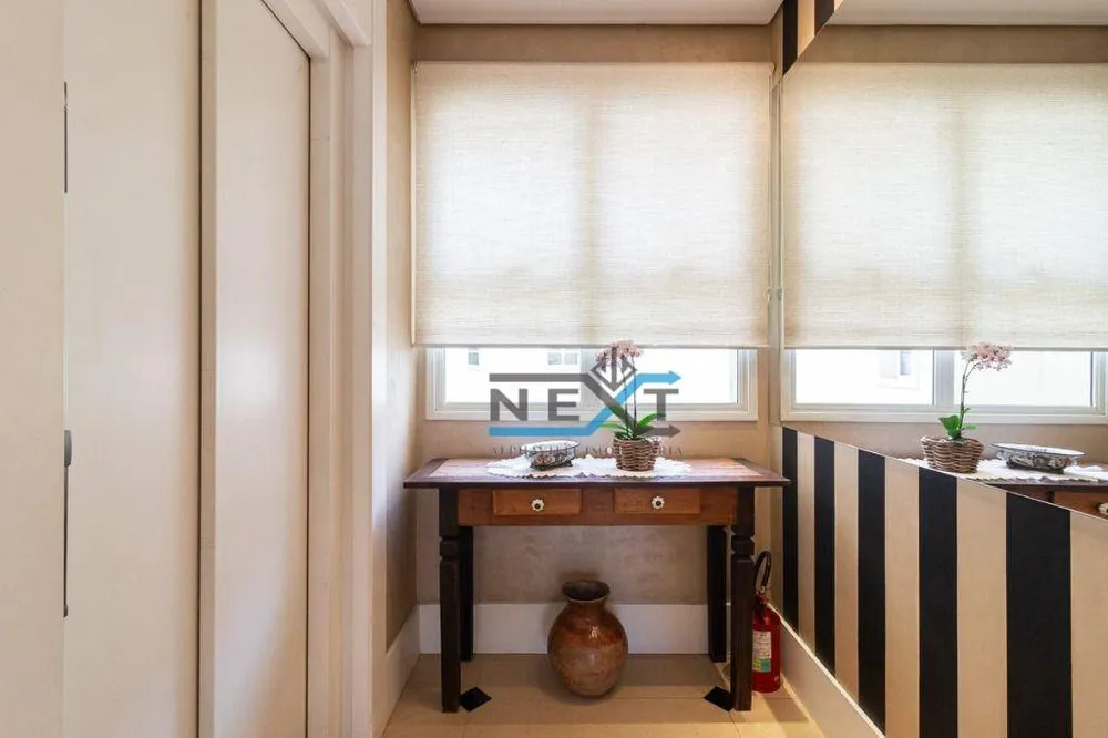 Apartamento, 3 quartos, 201 m² - Foto 2