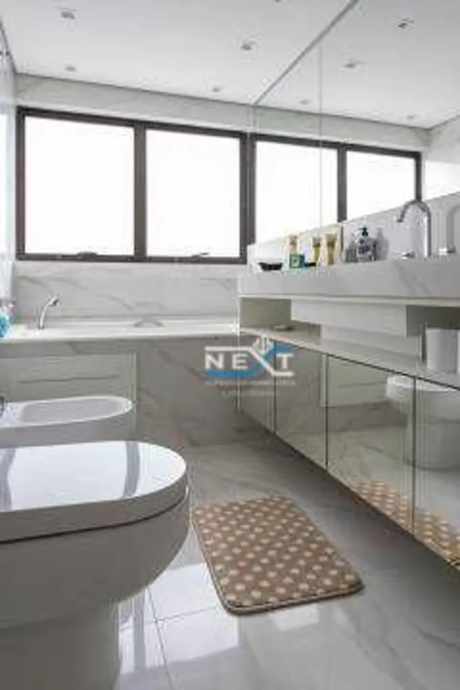 Apartamento, 3 quartos, 168 m² - Foto 2