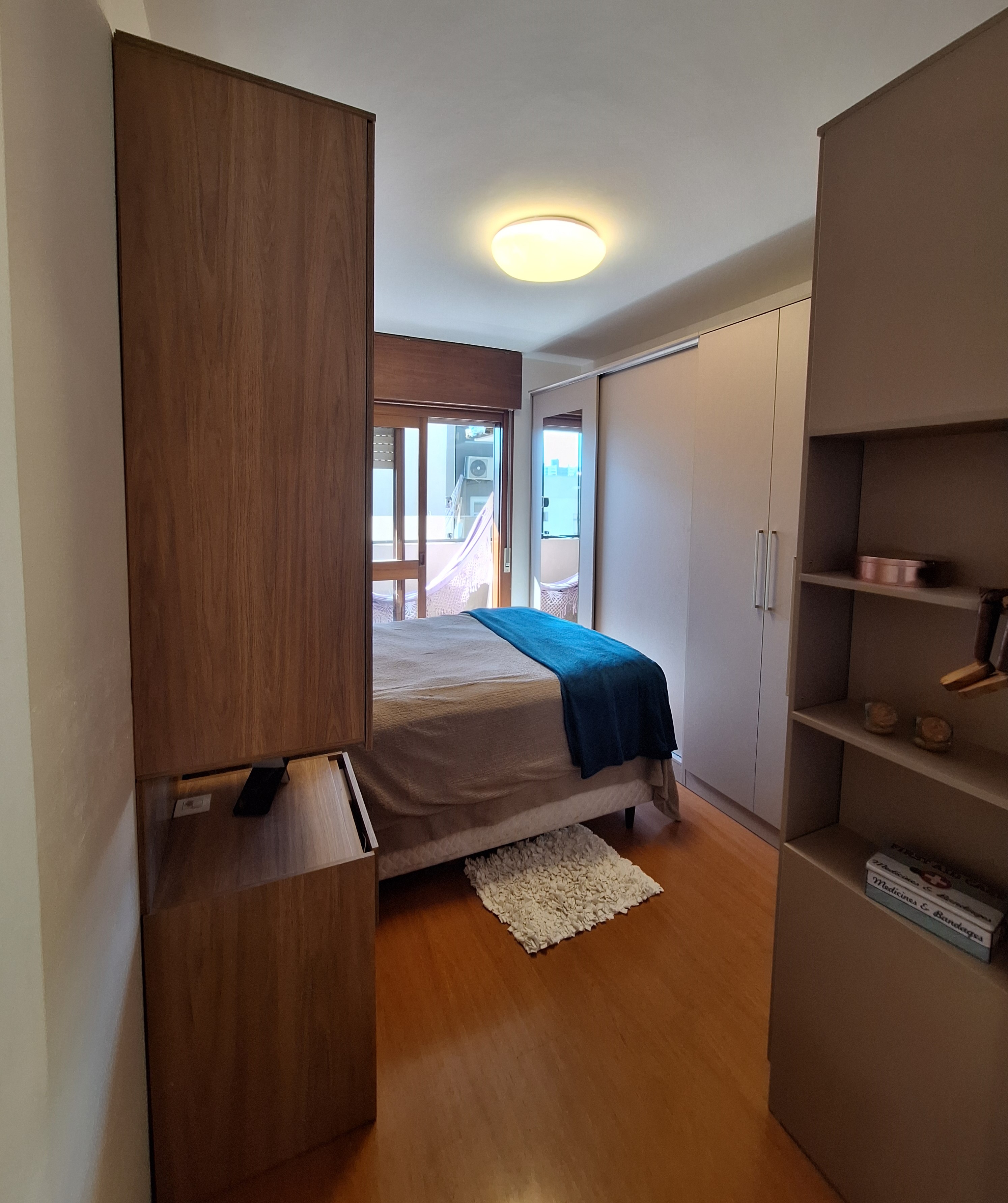 Apartamento à venda com 2 quartos, 76m² - Foto 2