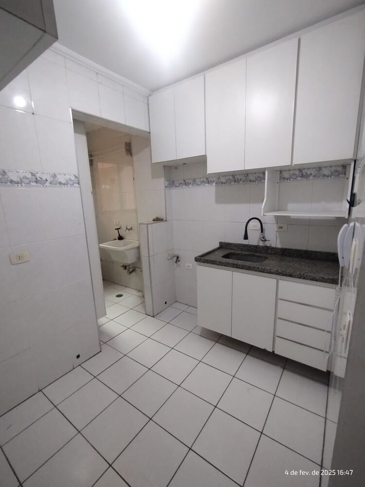 Apartamento para alugar com 2 quartos, 102m² - Foto 20