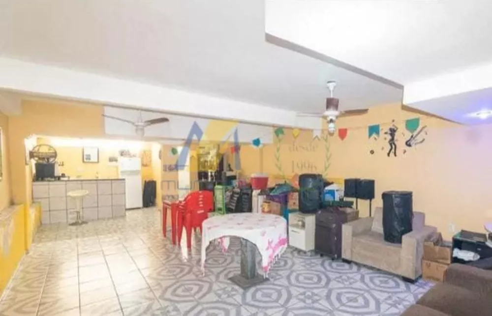 Casa, 3 quartos, 220 m² - Foto 13