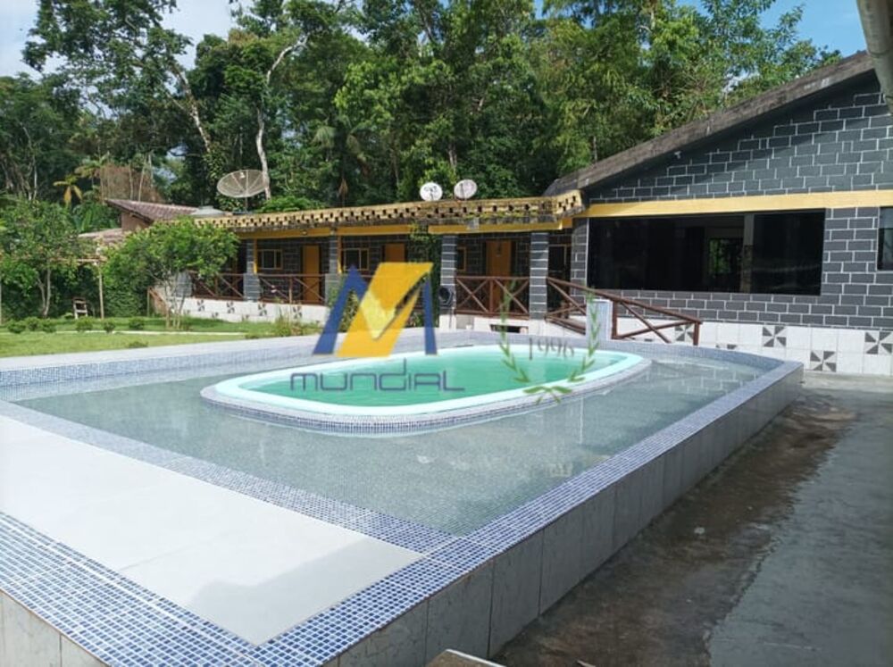 Chácara à venda com 4 quartos, 1000m² - Foto 1