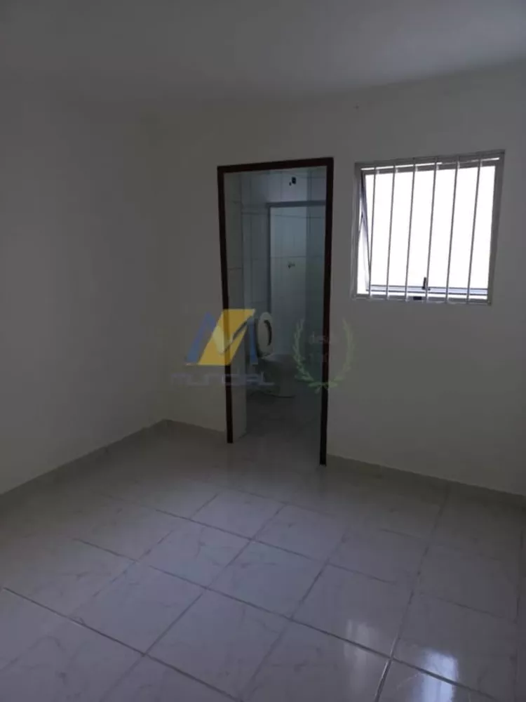 Casa à venda com 3 quartos, 240m² - Foto 10