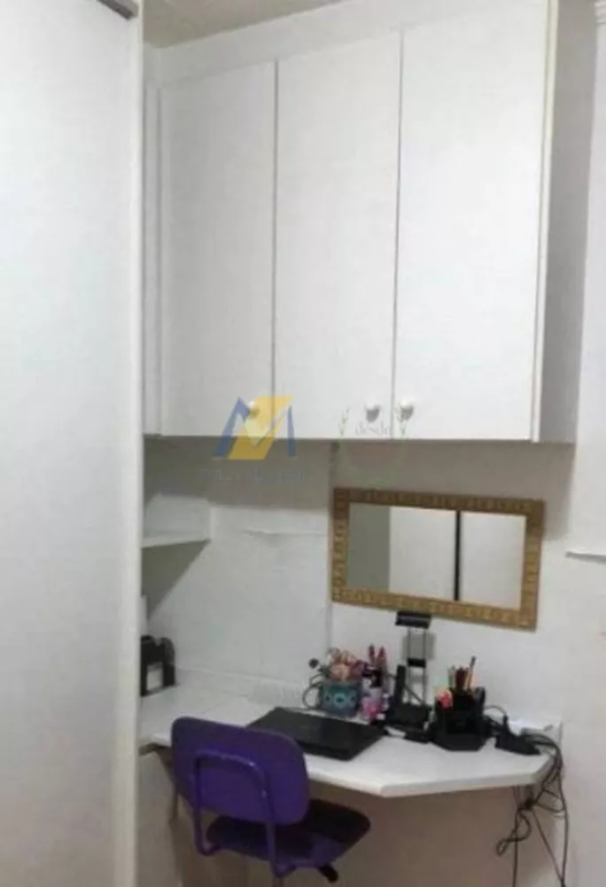 Casa à venda com 3 quartos, 240m² - Foto 4