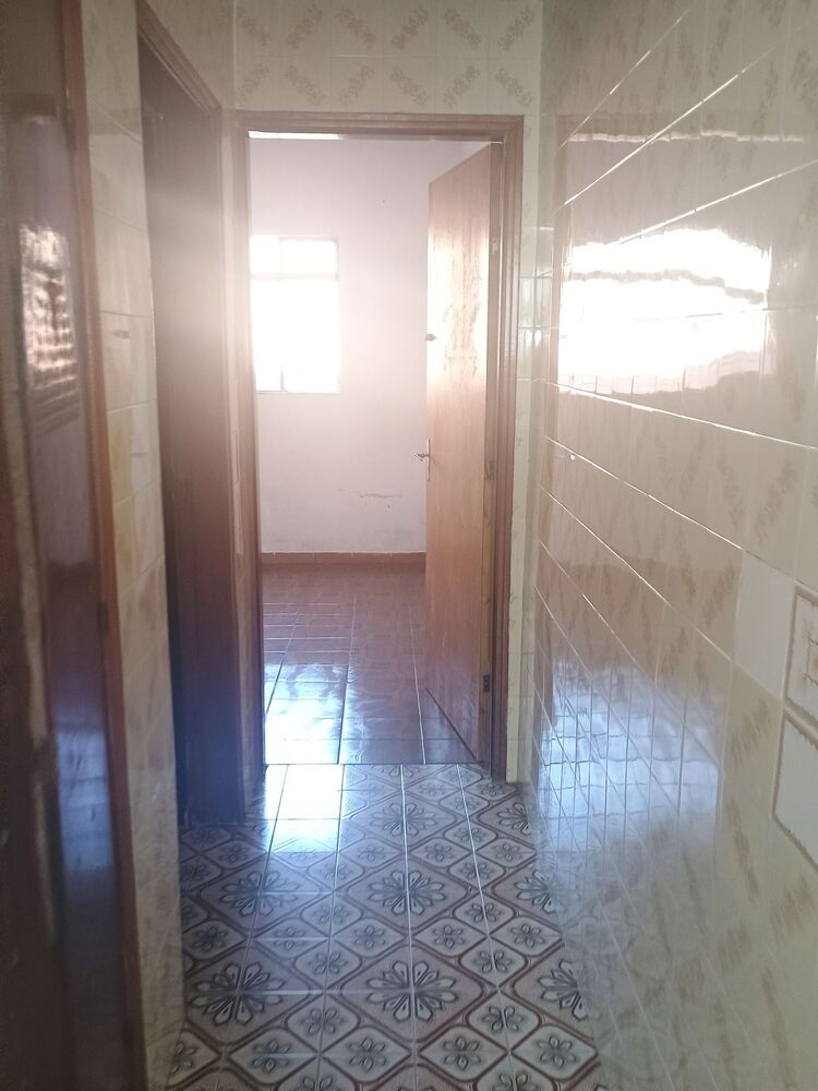 Casa para alugar com 2 quartos, 198m² - Foto 1