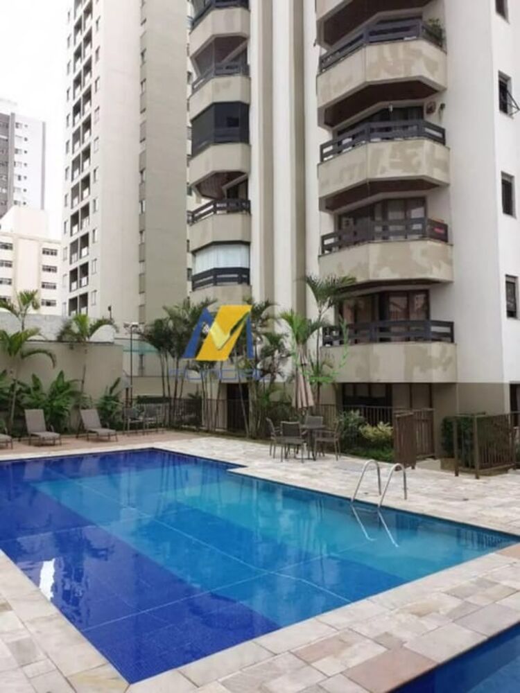 Apartamento para alugar com 3 quartos, 229m² - Foto 2