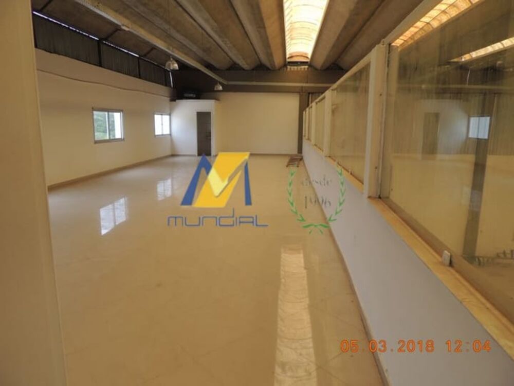 Depósito-Galpão, 1350 m² - Foto 1