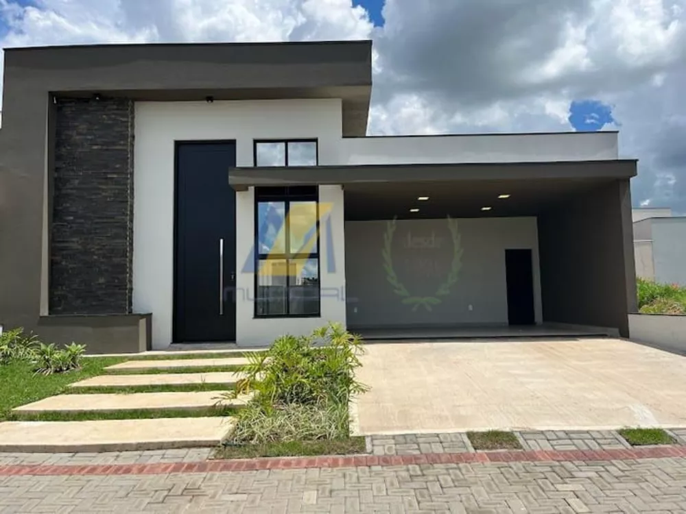 Casa à venda com 3 quartos, 200m² - Foto 1