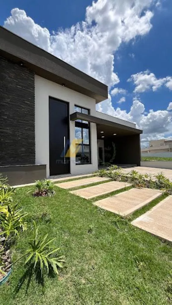 Casa à venda com 3 quartos, 200m² - Foto 3