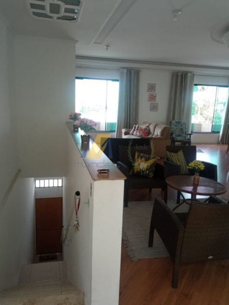 Loja-Salão para alugar com 3 quartos, 120m² - Foto 2