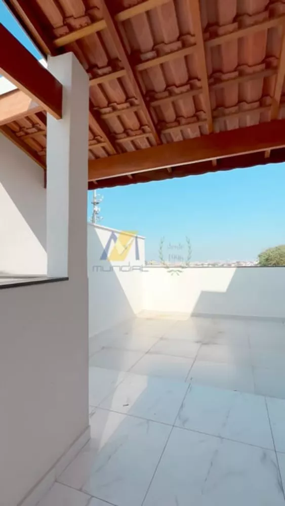 Casa à venda com 2 quartos, 76m² - Foto 2