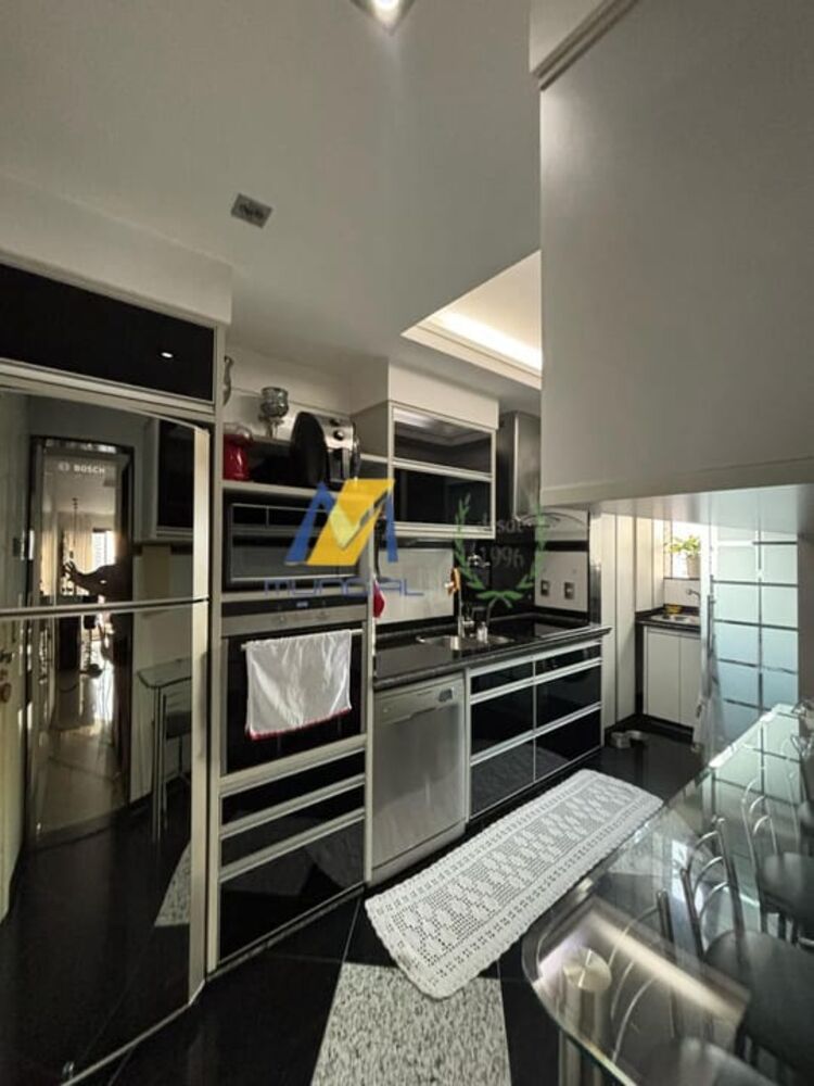 Apartamento à venda com 3 quartos, 114m² - Foto 35