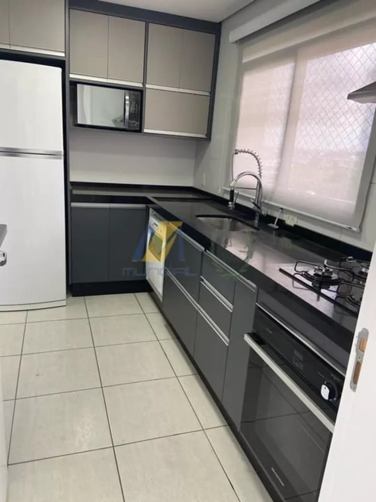 Apartamento à venda com 3 quartos, 107m² - Foto 1