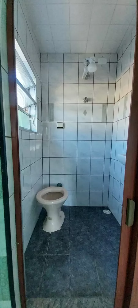 Casa para alugar com 3 quartos, 90m² - Foto 14