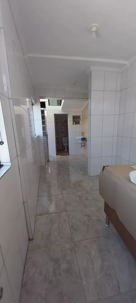 Casa para alugar com 3 quartos, 90m² - Foto 6