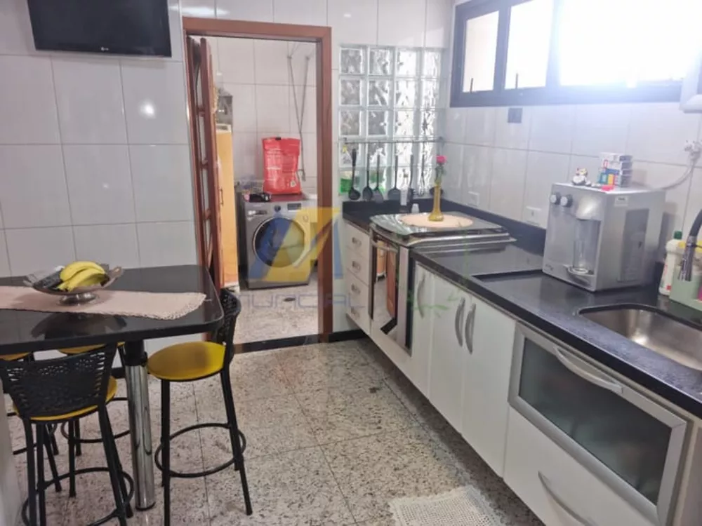 Apartamento à venda com 3 quartos, 106m² - Foto 4