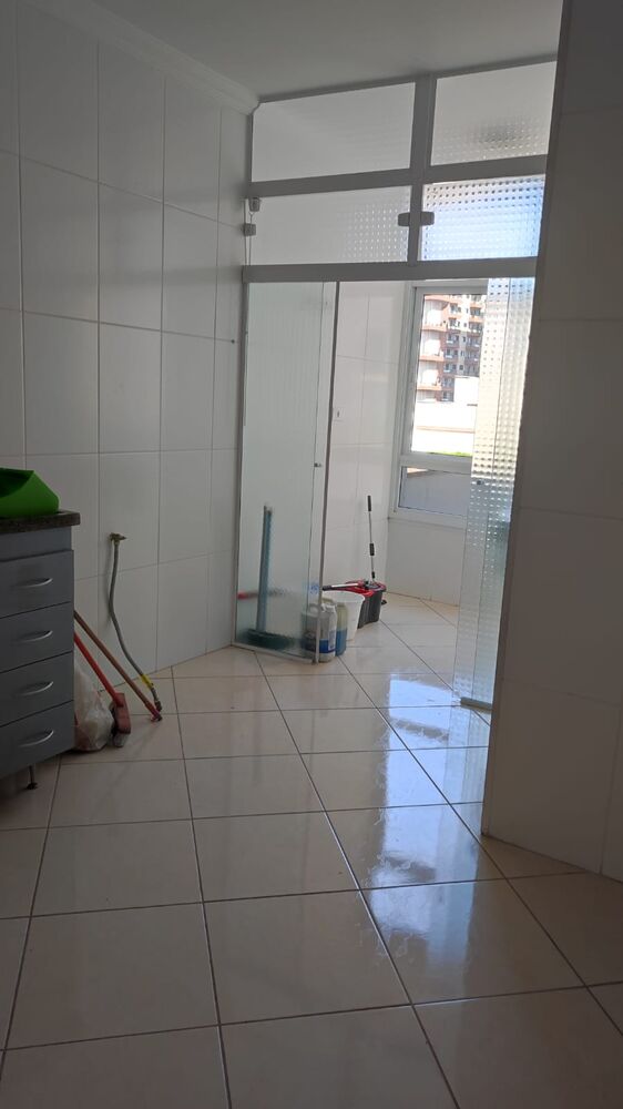 Apartamento para alugar com 2 quartos, 117m² - Foto 13
