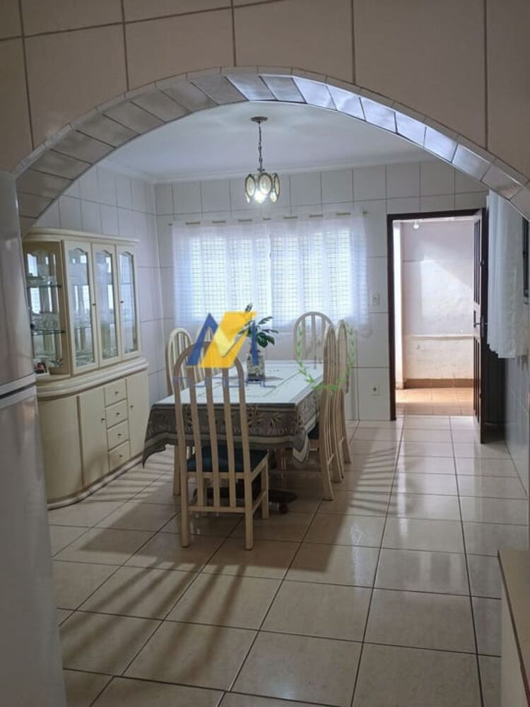Casa, 3 quartos, 204 m² - Foto 5