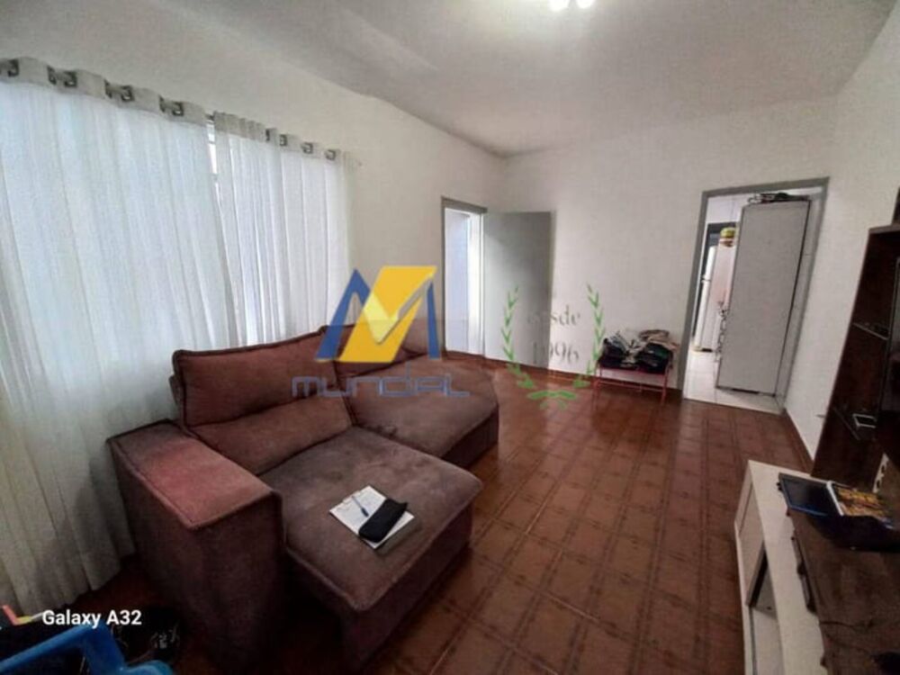 Casa à venda com 2 quartos, 150m² - Foto 2