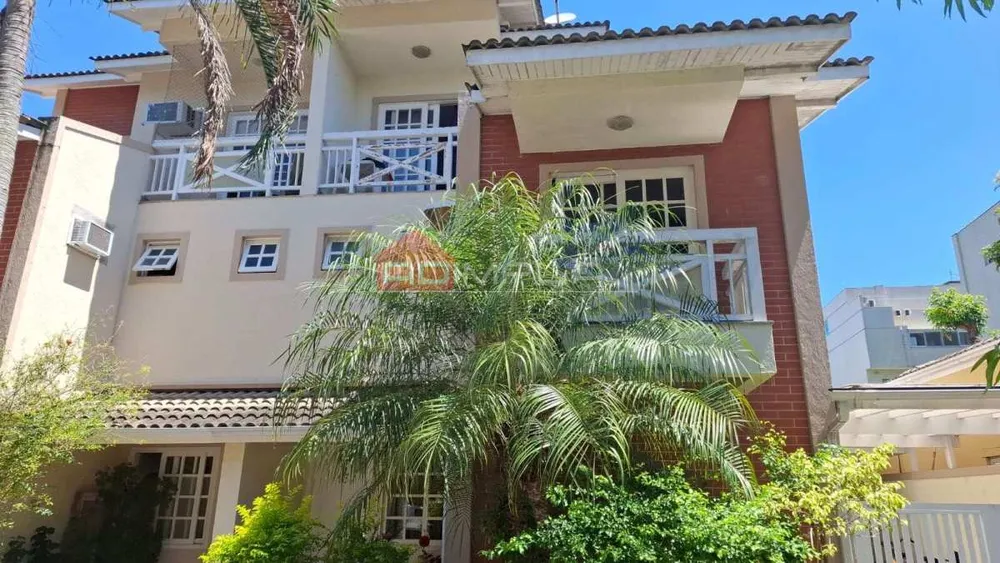 Casa de Condomínio, 4 quartos - Foto 1