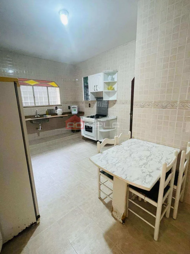 Casa, 3 quartos, 198 m² - Foto 3