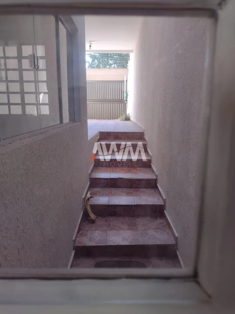 Sobrado, 3 quartos, 220 m² - Foto 2