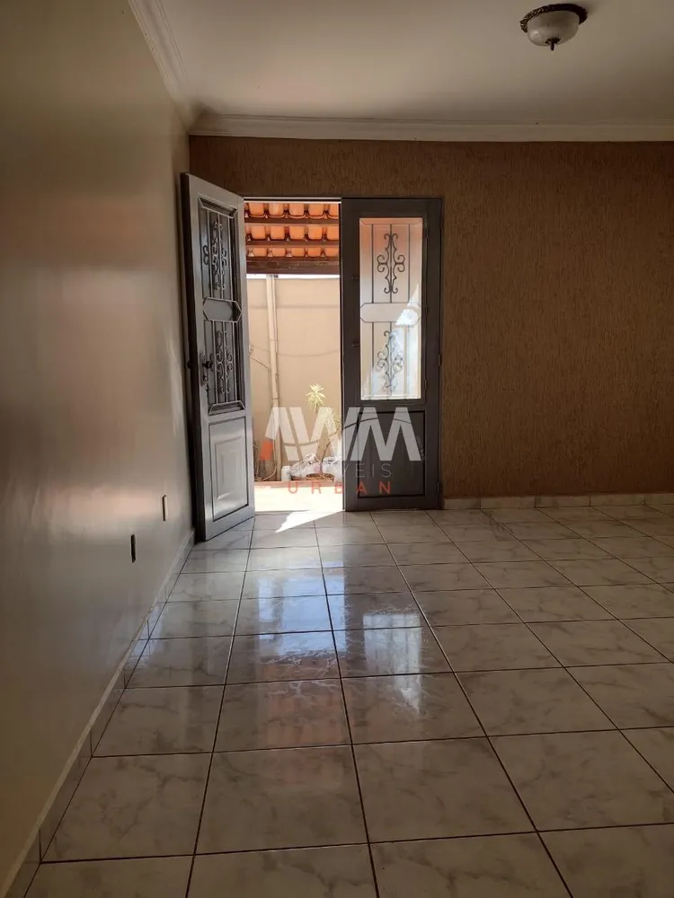Sobrado, 3 quartos, 220 m² - Foto 1