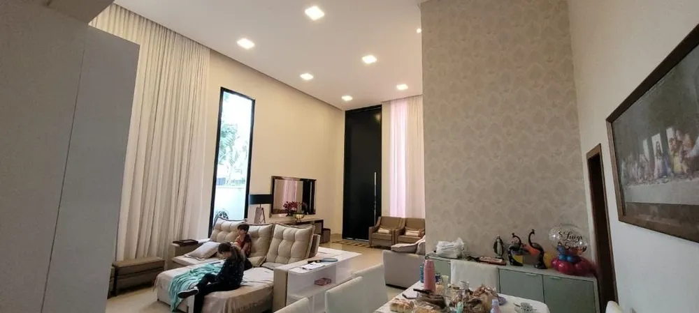 Casa, 3 quartos, 206 m² - Foto 3
