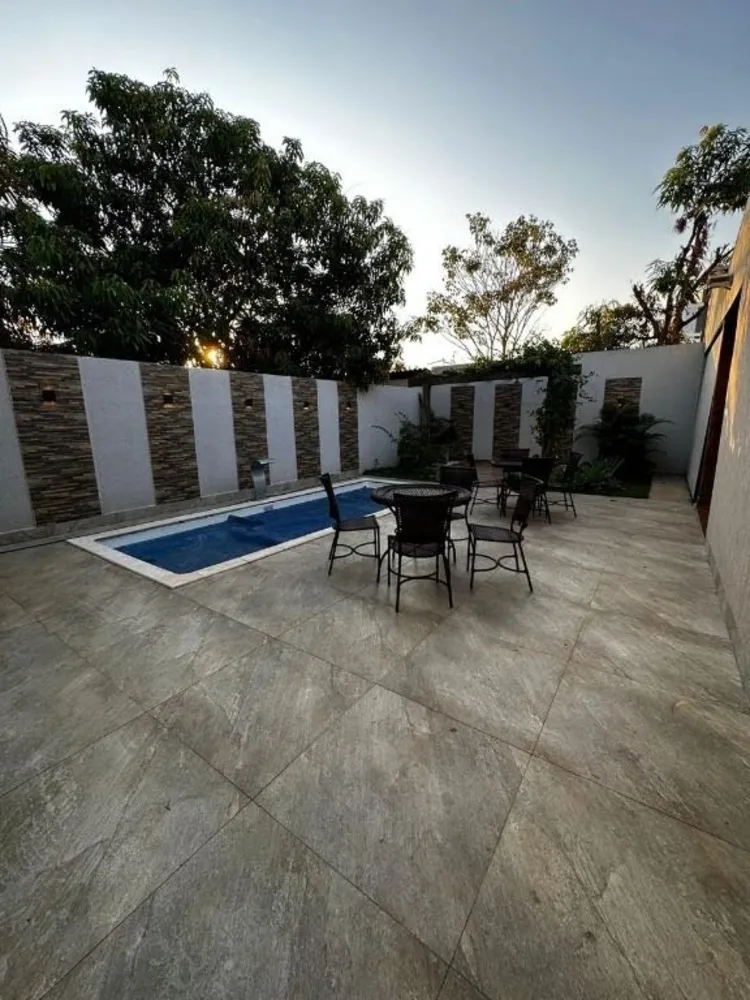 Casa, 3 quartos, 220 m² - Foto 1