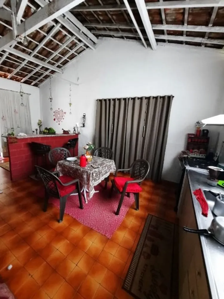 Casa, 2 quartos, 300 m² - Foto 1