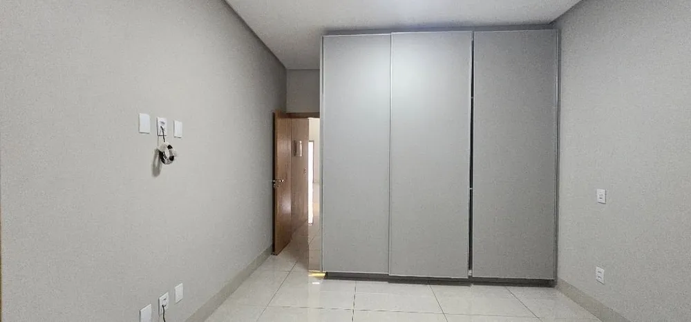 Casa, 3 quartos, 184 m² - Foto 2