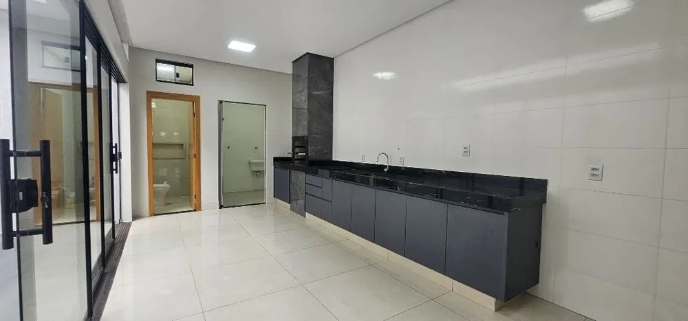 Casa, 3 quartos, 184 m² - Foto 1