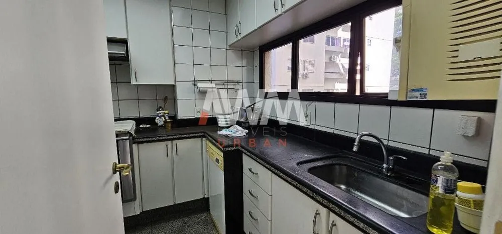 Apartamento, 3 quartos, 145 m² - Foto 2