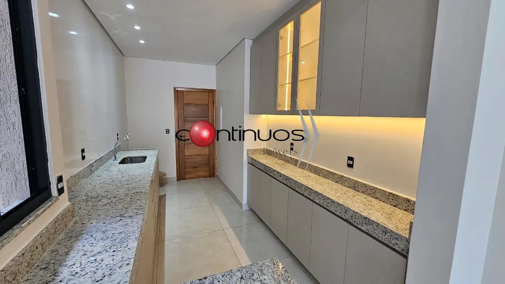 Casa, 4 quartos, 133 m² - Foto 1